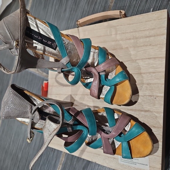 Womens sandal - Picture 1 of 4